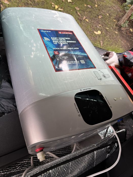 Bojler elektryczny VELIS WiFi 80 65 L 1500 W Ariston