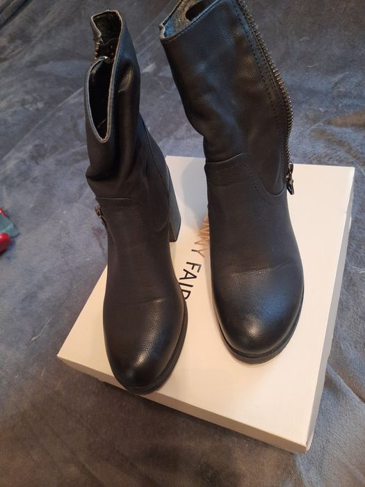 Botki na słupku roz.36