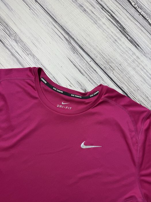 Nike футболка оригинал розовая размер xl running женская