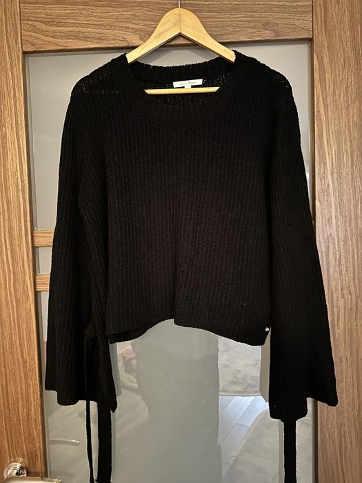 Жіночий светр, розмір м