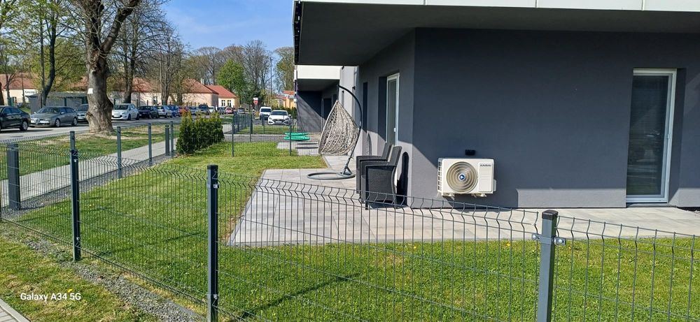 Sprzedam mieszkanie z ogródkiem i garazem