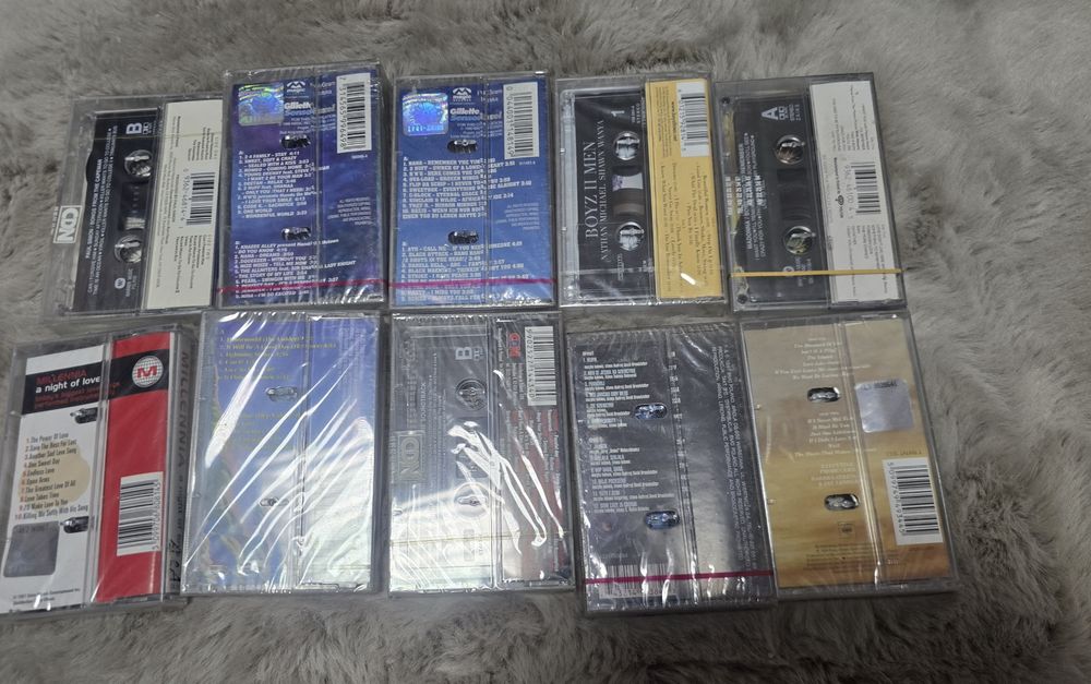 Zestaw 10 nowych zafoliowanych kaset