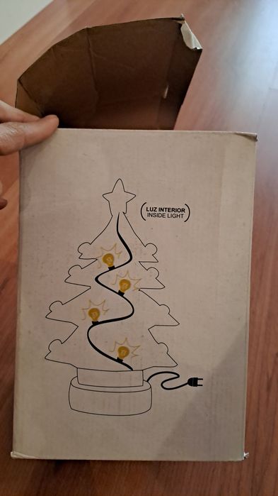 Árvore de Natal insuflável com luzes