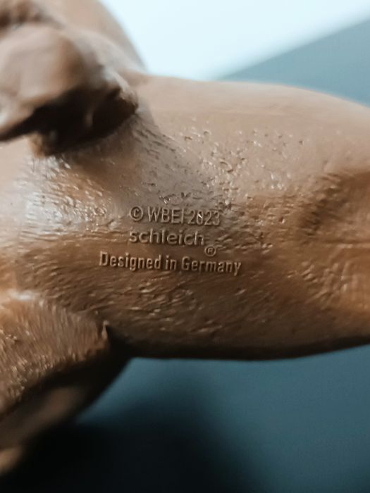 Brinquedos PVC HUGO e Harry Potter