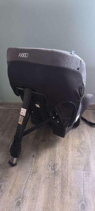 Fotelik dziecięcy do auta Axkid Move