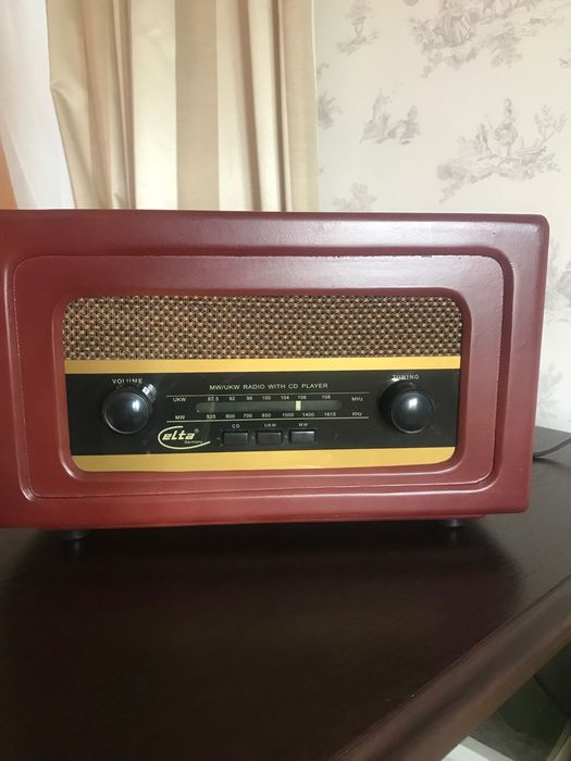 Радіоприймач Elta з CD