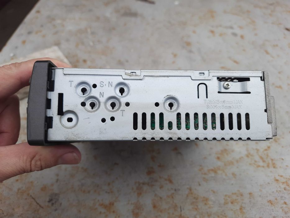 Продам автомагнитолу lg