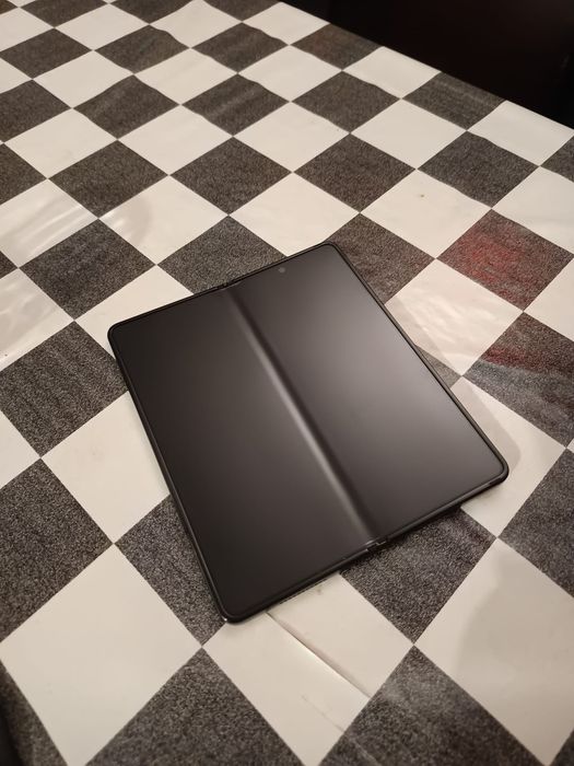 Samsung ZFold 4 - Preto 256GB / 12 GB RAM