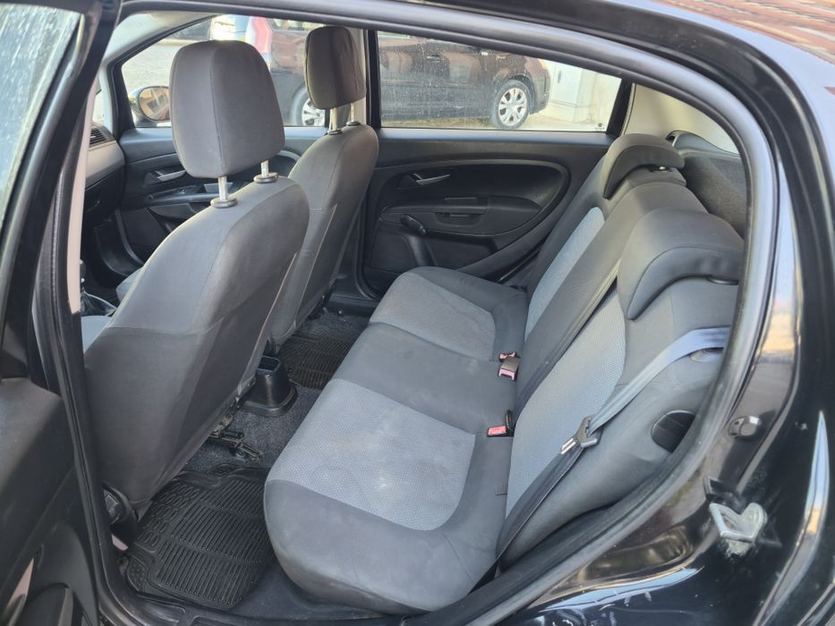Fiat Grand Punto 1.2 gasolina ano 2010