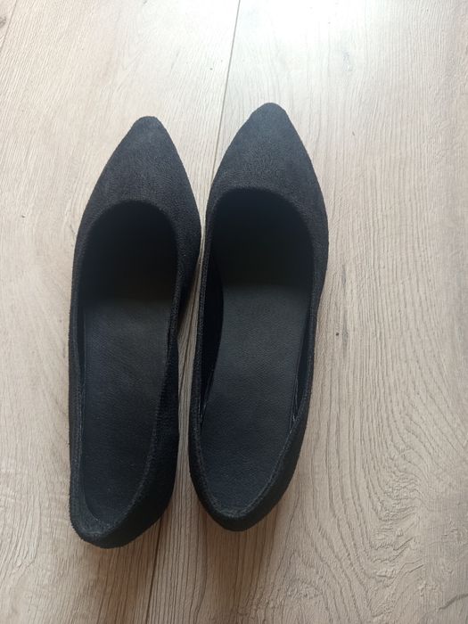 Nowe czarne zamszowe Baleriny damskie 39