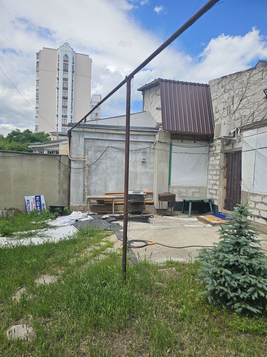 Аренда  дома, склада,офиса, комерции,90 км2  Участок 7 соток, Два заезда,  Аркадия, Посмитного 16, под ремонт.