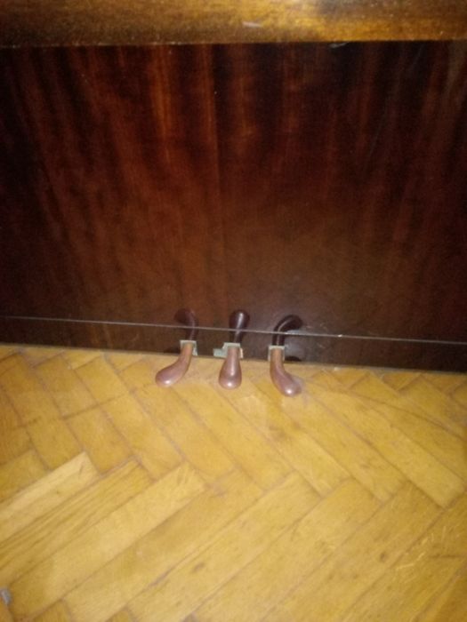 Używane pianino LIRYKA