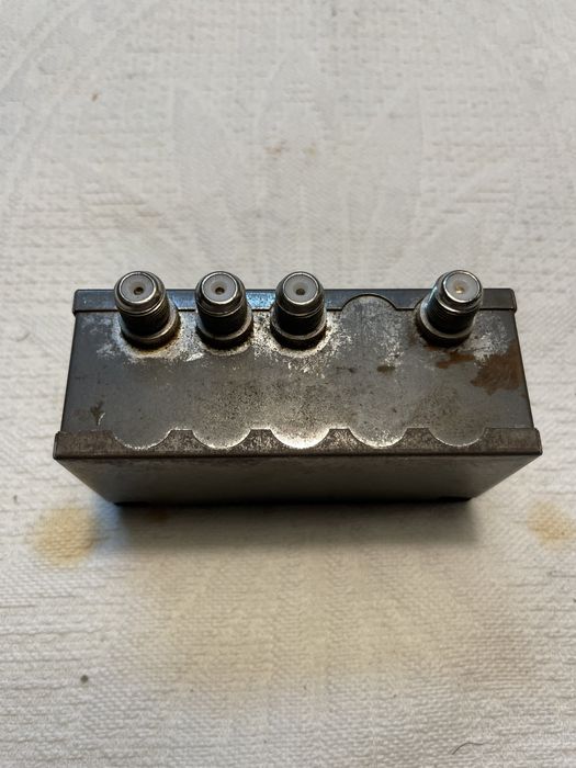 Comutador DiseqC 1.0 Satelite Switch SW3000 MANATA