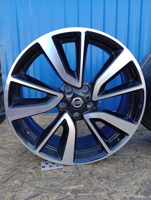 Felgi aluminiowe 5x114 R19 ET40 Nissan Renault Fiat