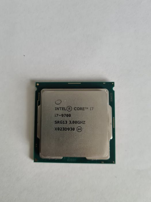 中古 Intel Core i7 9700 CPU CPU Intel Core i7-9700 / LGA1151v2 / Tray 8 Cores / 8