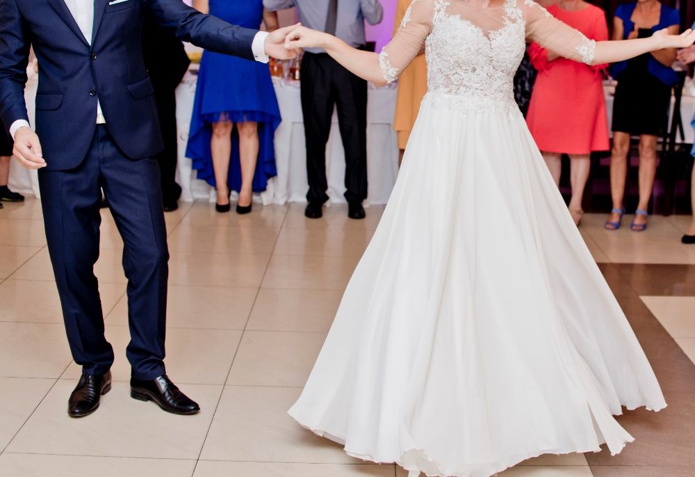 Piękna suknia ślubna