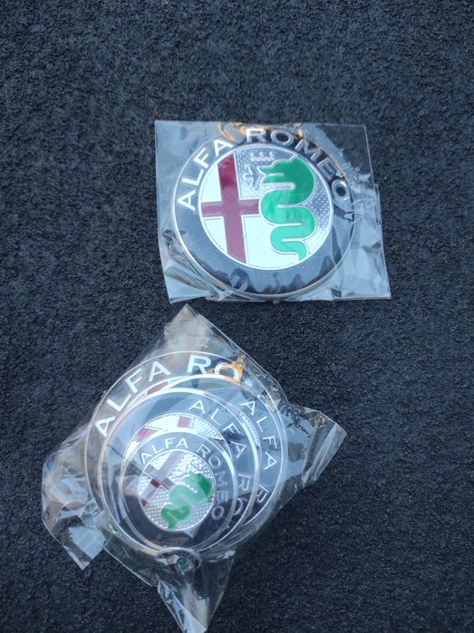 Material diverso Alfa Romeo 159.