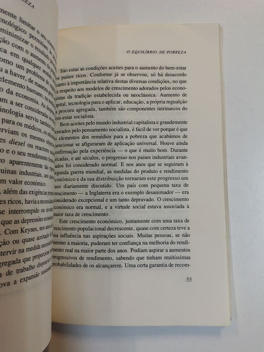 A Sociedade da Pobreza, de John Kenneth Galbraith
