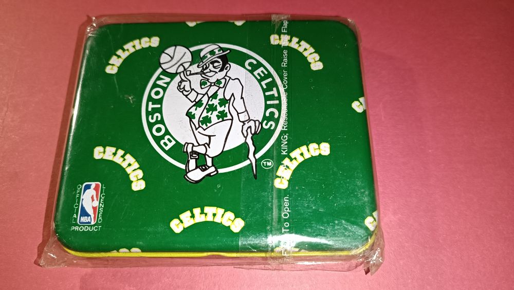 Antiga caixa dos Boston Celtics original NBA pra cigarro ou cigarrilha