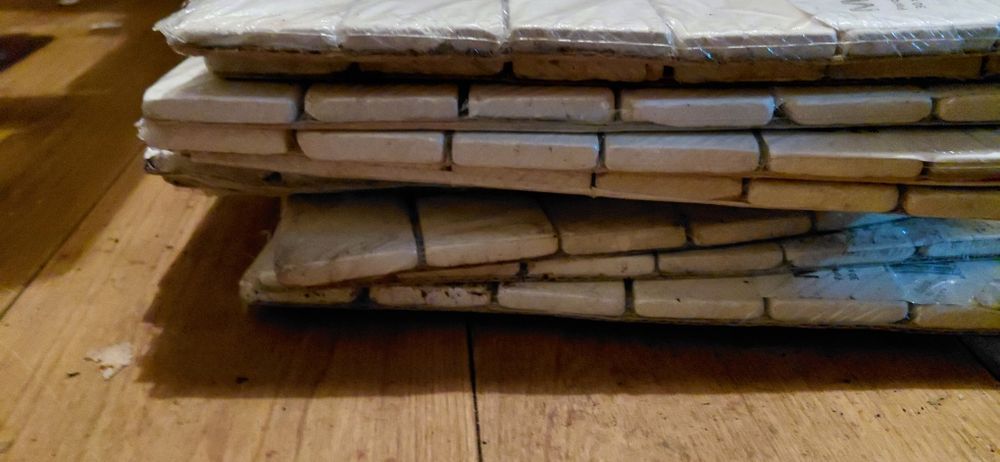 Pastilhas cor branco casa de banho (novas)