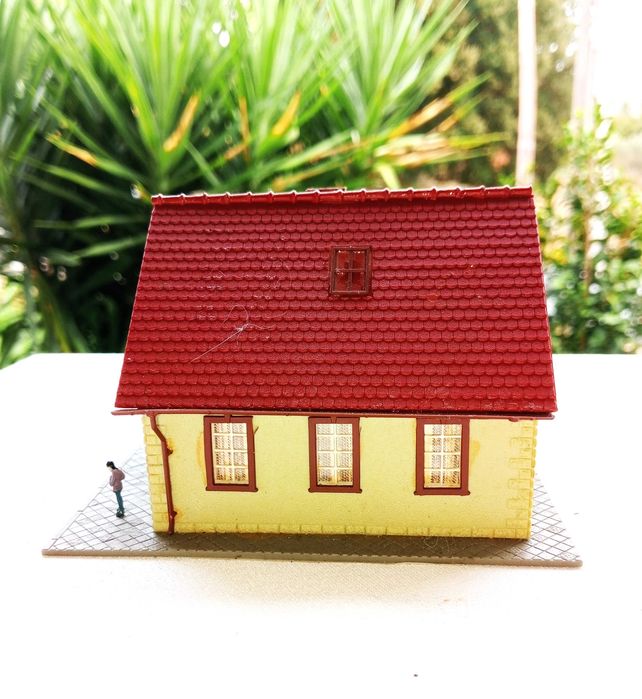 POLA H0 1040, Casa rural com figuras