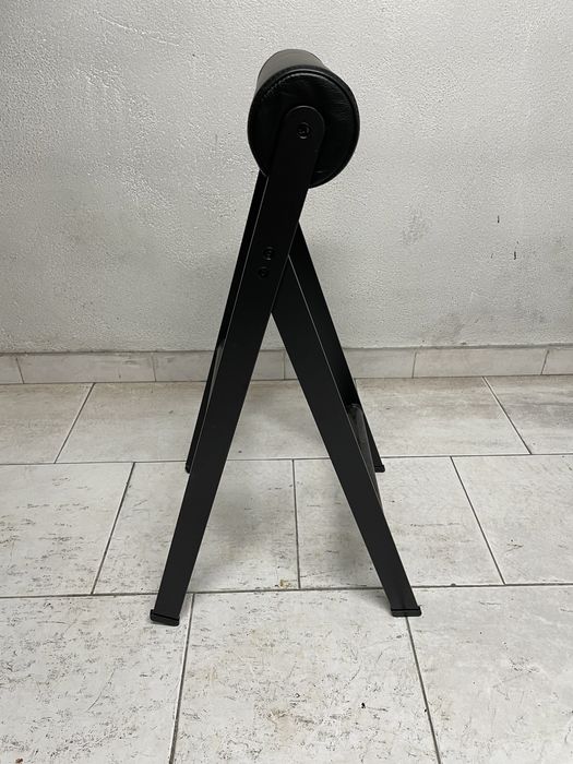 Banco de encosto!! Ideal para balcão de loja