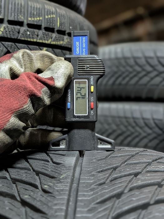 Резина зима зимові 235 60 r17 Michelin колеса шини Gtyres