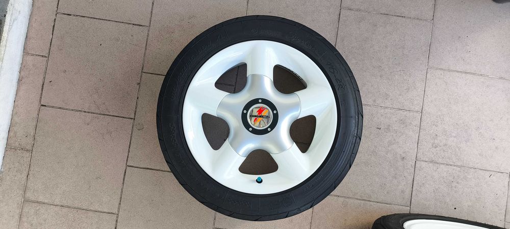 jantes fondmetal R15 com furaçao 4x108