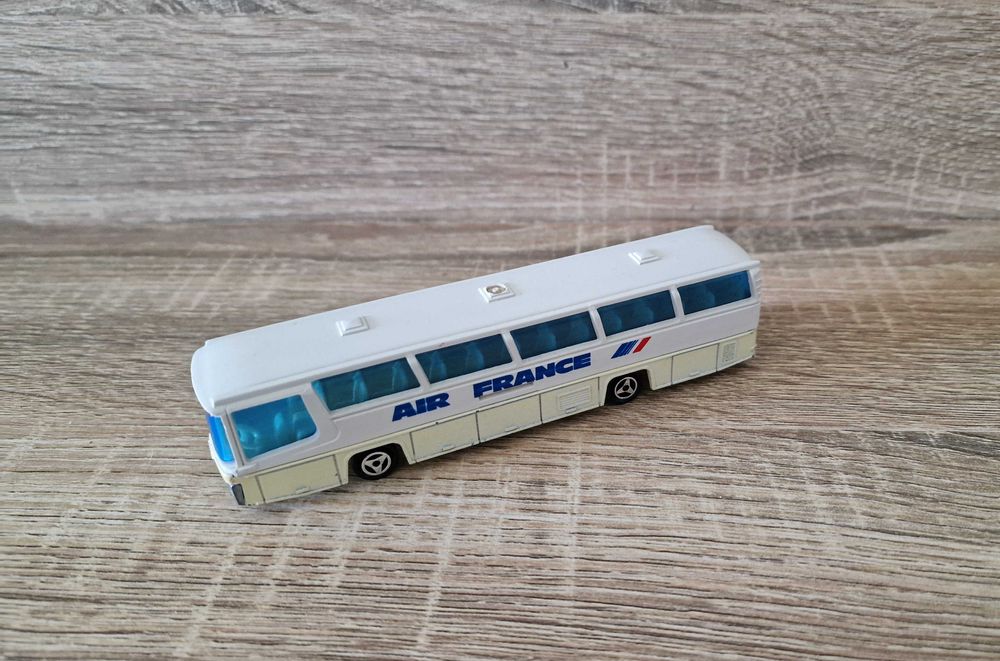 Neoplan Bus 1:87 Majorette