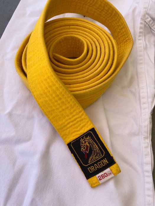 2 cintos karaté/judo/taekwondo