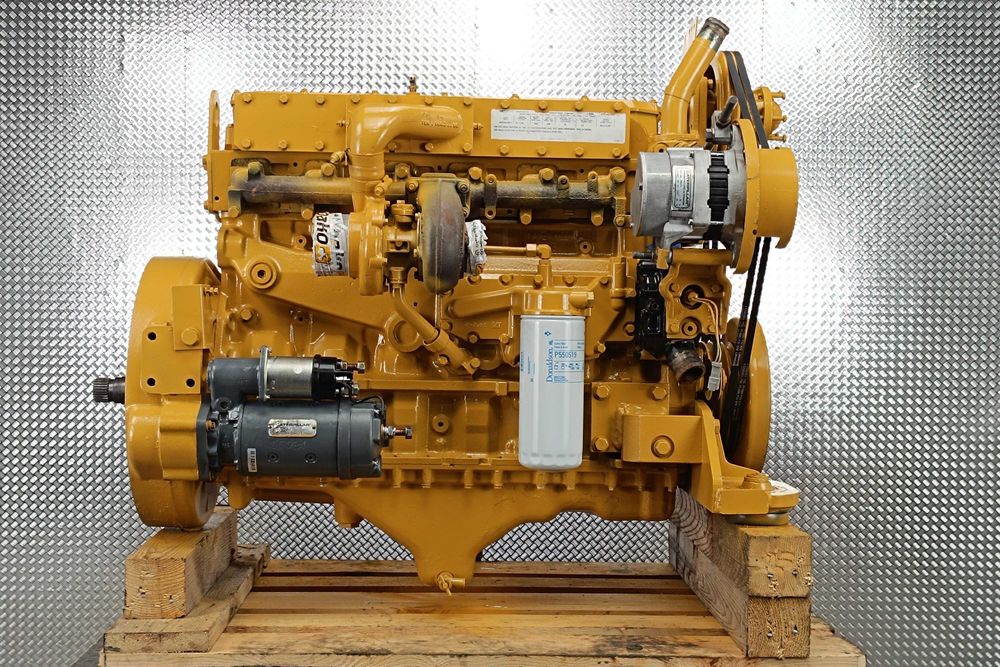 Remont silnika Caterpillar 3116 do koparki, kruszarki, przesiewacza