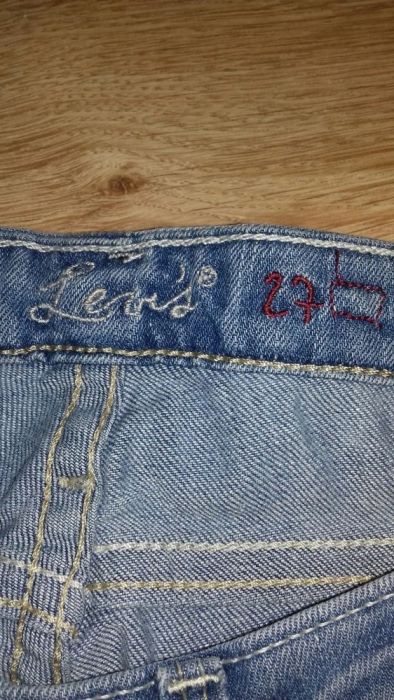 Spodnie jeansowe Levis
