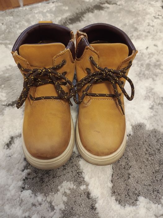 Шкіряні дитячі черевички zara