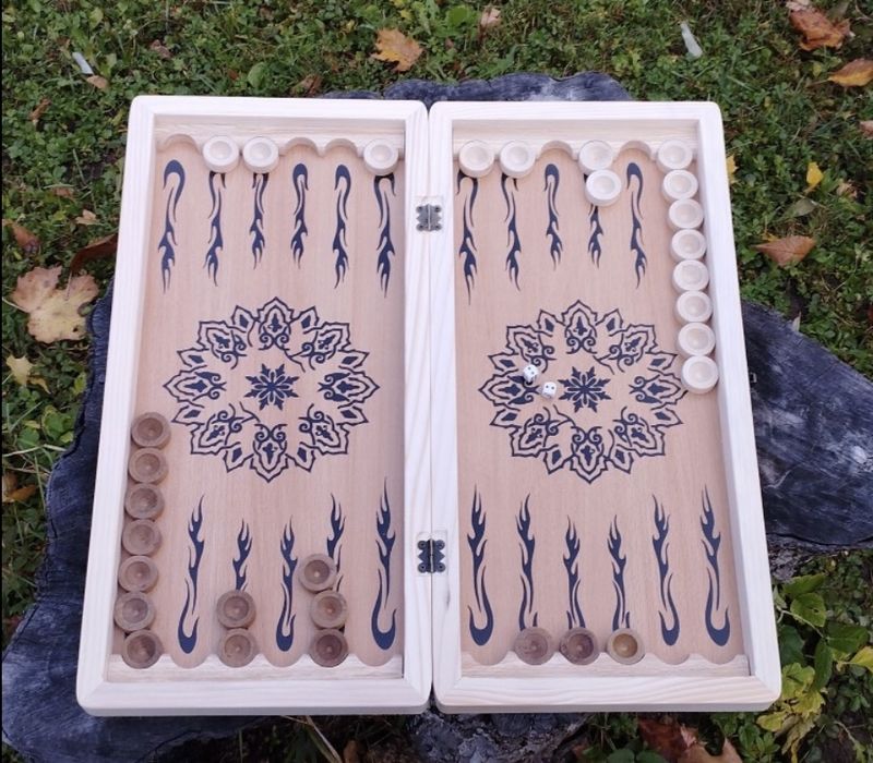 Шахмати шахи + Нарды Нові! дерев фигуры резные размер доски 51х52,5