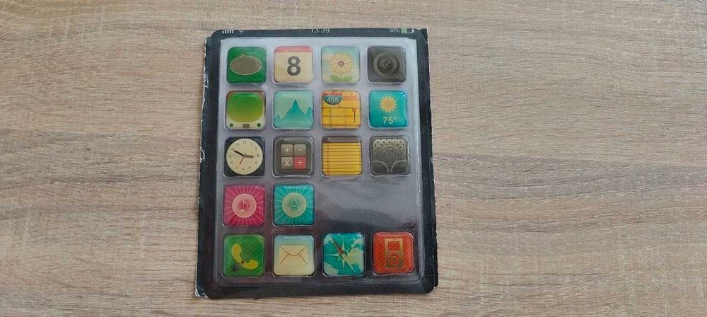 [Вживаний  не відкритий] Набір магнітів iPhone App Anex Magnets 18 шт