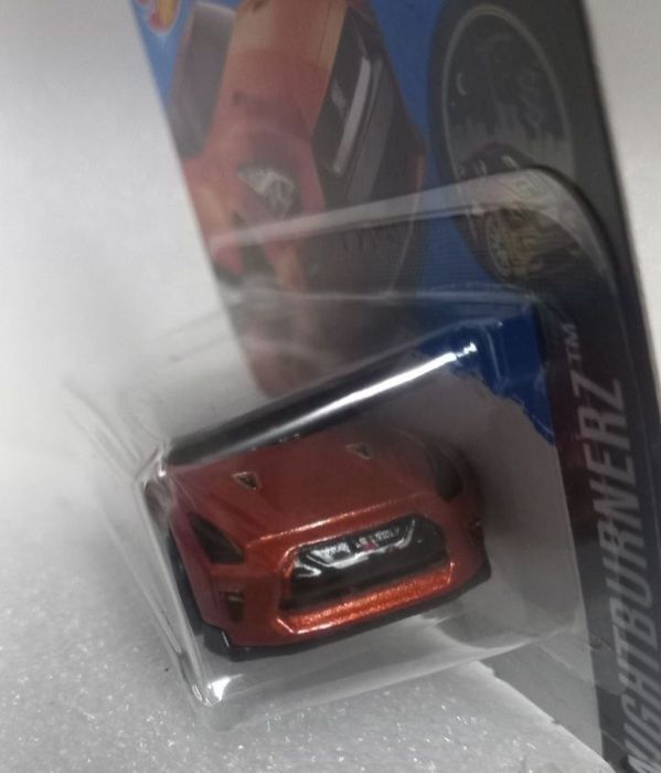 nissan GT-R R35 hot wheels