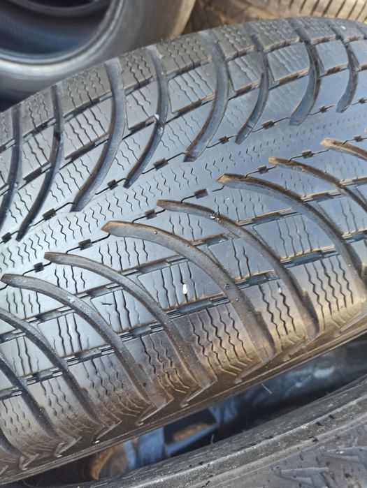Зимняя резина ПАРА 215/70 R16 Michelin Latitude Alpin 2