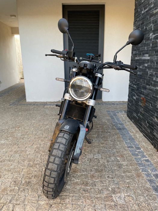 Husqvarna Svartpilen 125