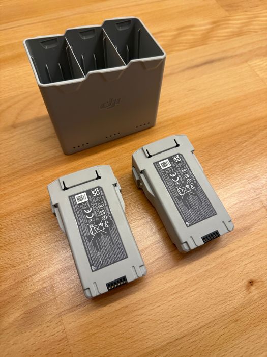 2 Baterias + HUB - DJI Mini 4 Pro