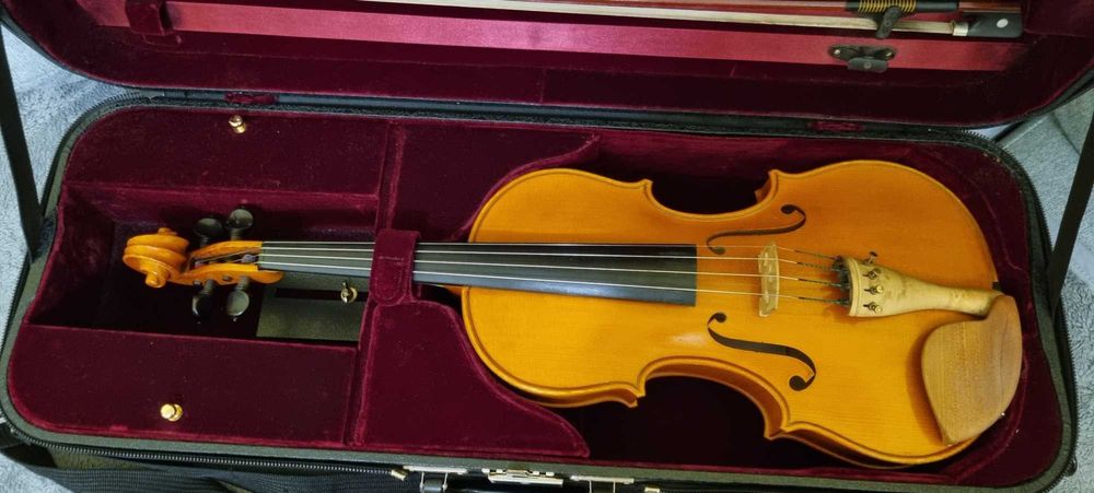 Altówka od lutnika - cały komplet + gratis  pianino Yamaha