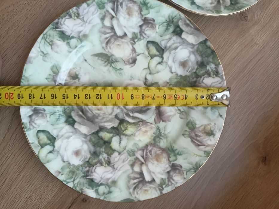 Maxwell & Williams “Misty Rose” dwa talerze porcelana