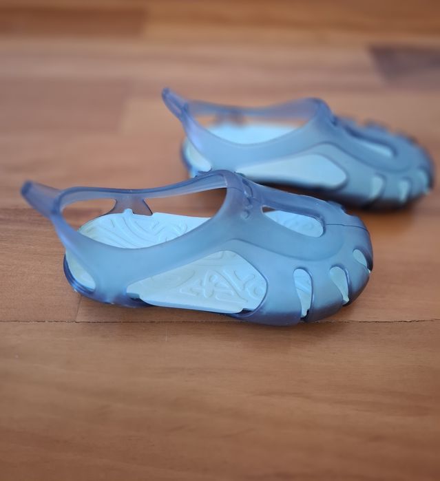 Sapatos piscina decathlon