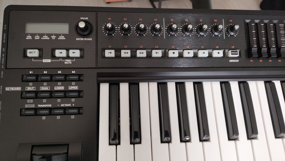 Roland A-800 PRO