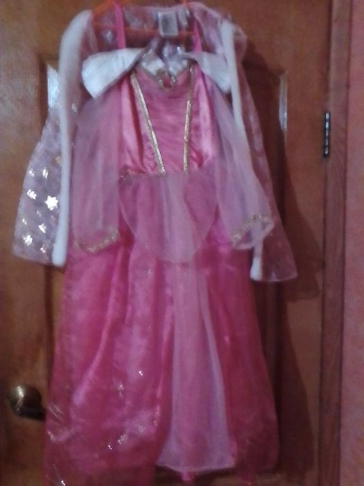 Новогодние костюмы.