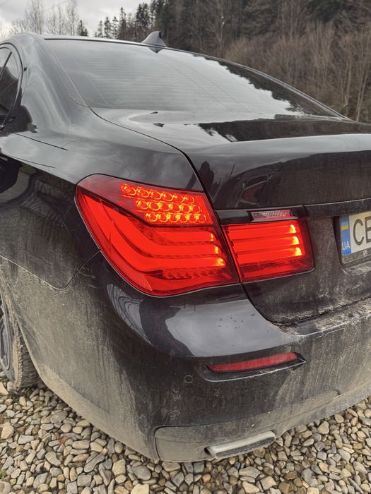 Задні фонарі Bmw 7 F01/F02 USA Ресталінг лівий/правий стоп