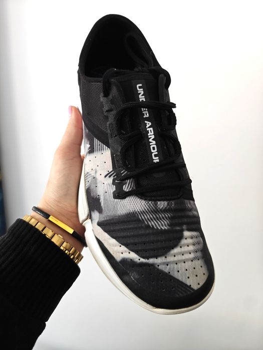 Under Armour TriBase Reign adidasy sportowe męskie 40/41 25,5 cm