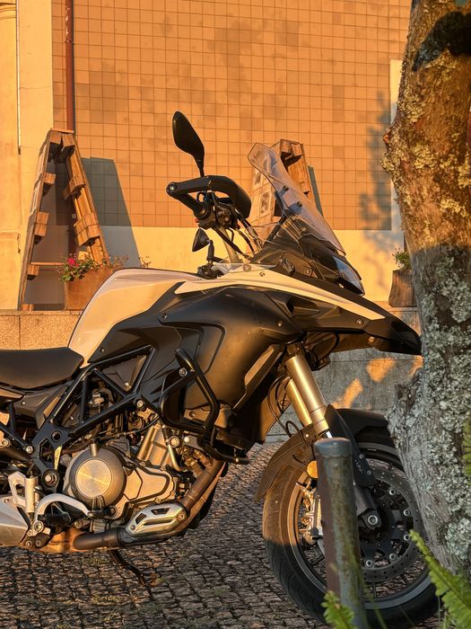 Benelli TRK 502 + MALAS + REVISAO + Pneu Novo