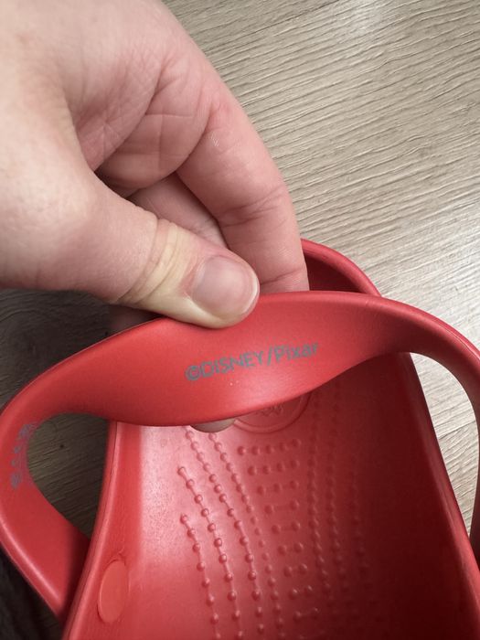 Crocs Lightning McQueen крокси світяться маквін