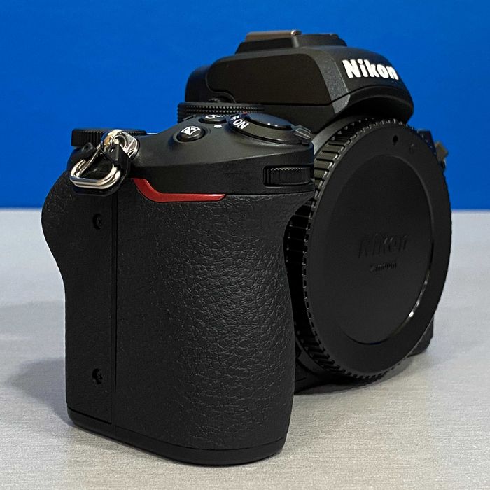 Nikon Z50 (Corpo) - 20.9MP - 3 ANOS DE GARANTIA