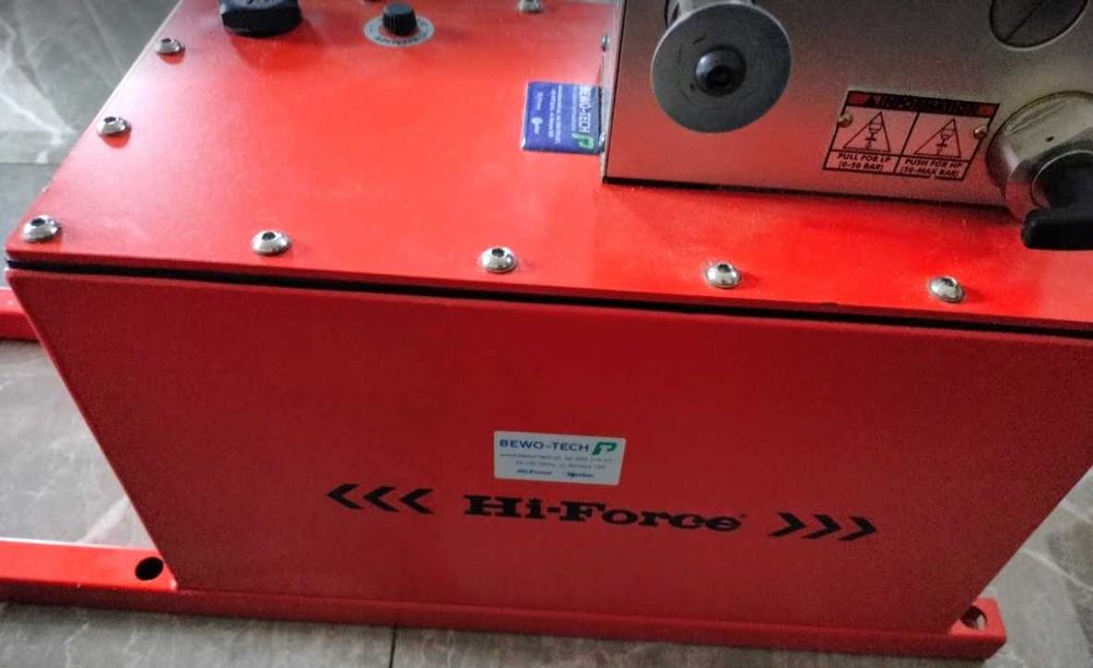 Pompa ręczna do prób ciśnieniowych MHX 300